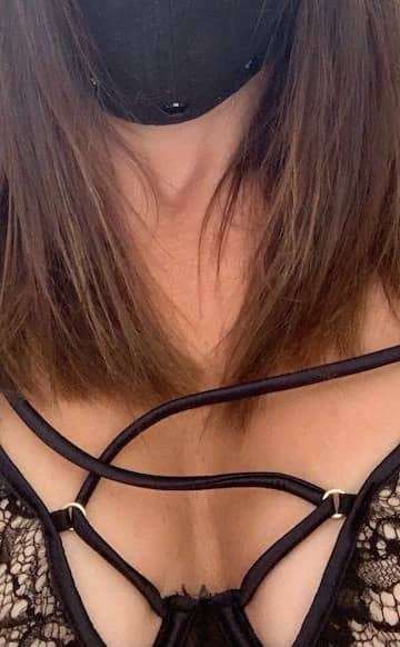 bisexual escort leanne